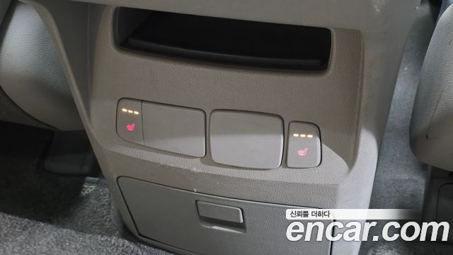 Kia Canival 2016 — photo 17