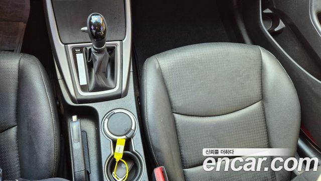 Hyundai AVANTE 2014 — photo 12