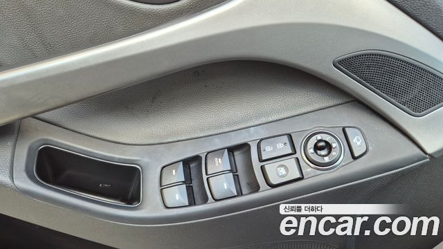 Hyundai AVANTE 2014 — photo 15