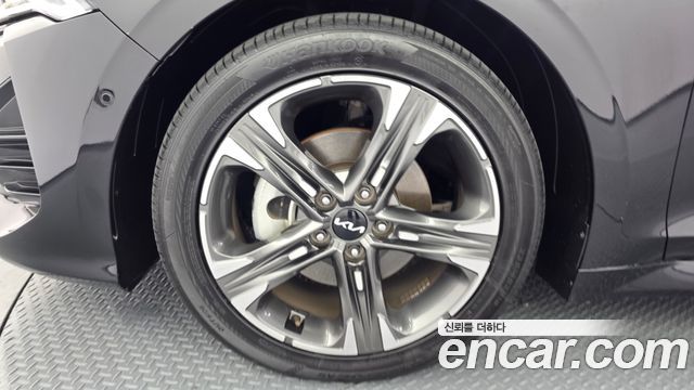 Kia K5 2023 — photo 5