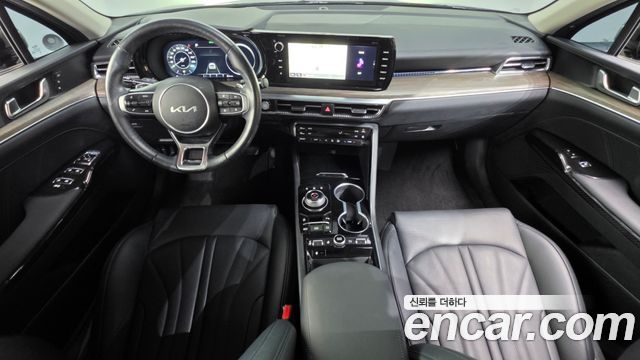 Kia K5 2023 — photo 10