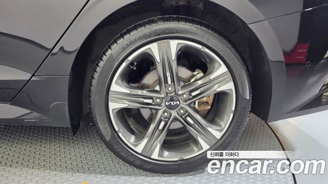 Kia K5 2023 — photo 7