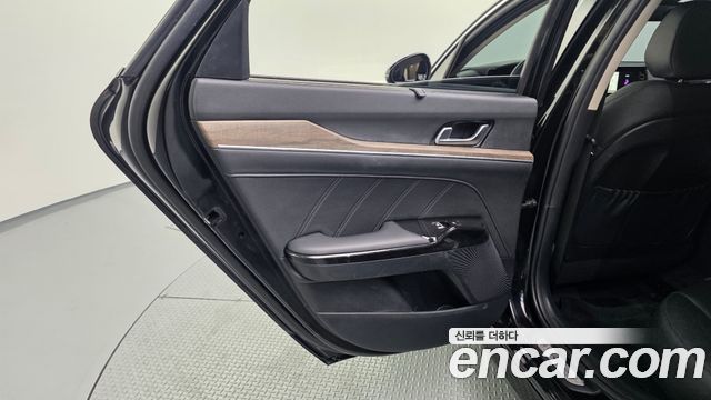 Kia K5 2023 — photo 15