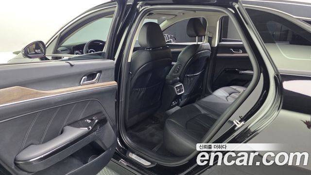 Kia K5 2023 — photo 16