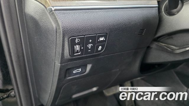 Kia K5 2023 — photo 28