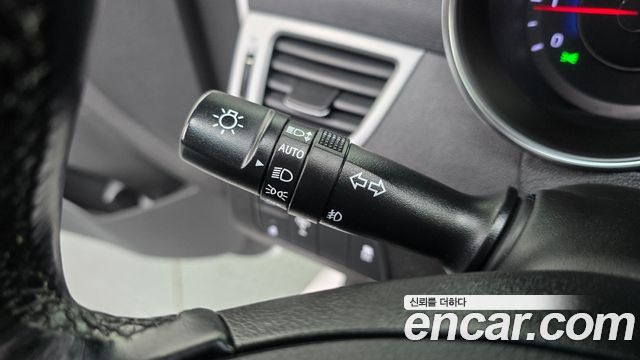 Hyundai AVANTE 2014 — photo 22