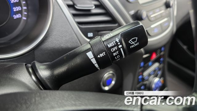 Hyundai AVANTE 2014 — photo 23