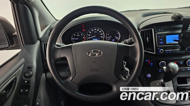 Hyundai Starex 2017 — photo 20