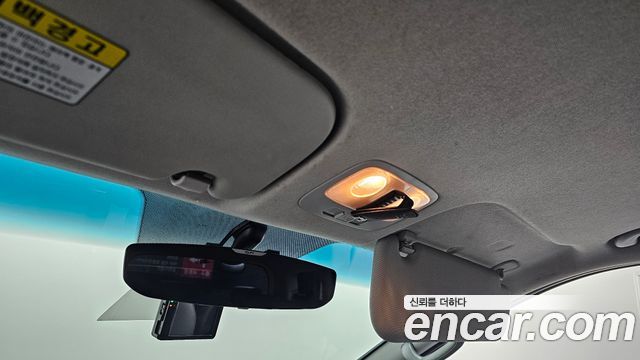 Hyundai Starex 2017 — photo 21