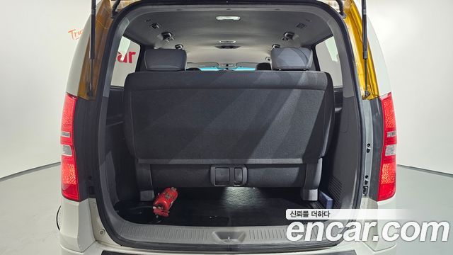 Hyundai Starex 2017 — photo 23