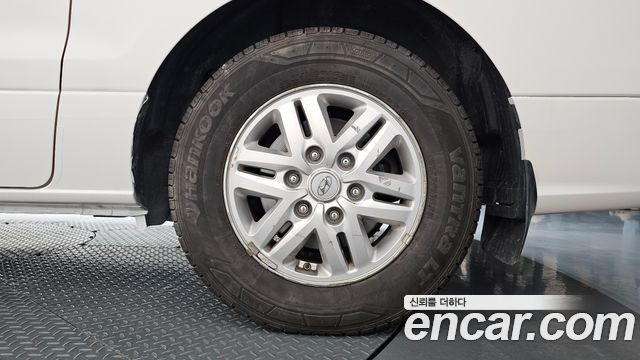 Hyundai Starex 2017 — photo 7
