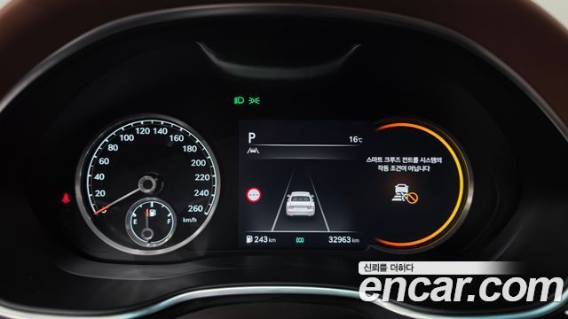 Genesis G80 2022 — photo 11