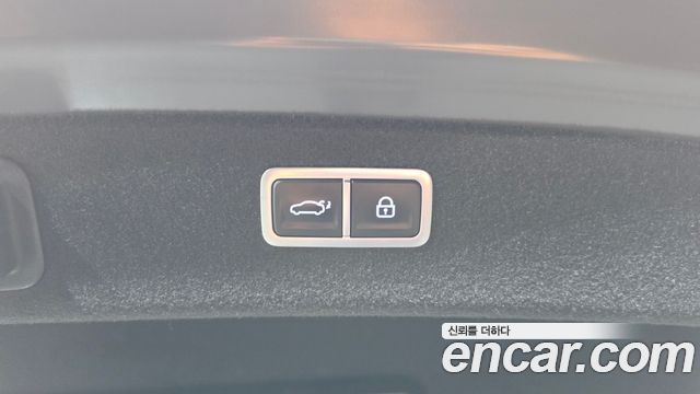 Genesis G80 2022 — photo 24