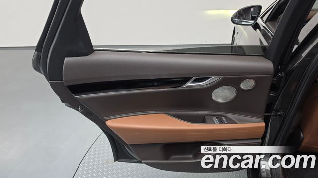 Genesis G80 2022 — photo 15