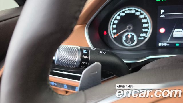 Genesis G80 2022 — photo 27