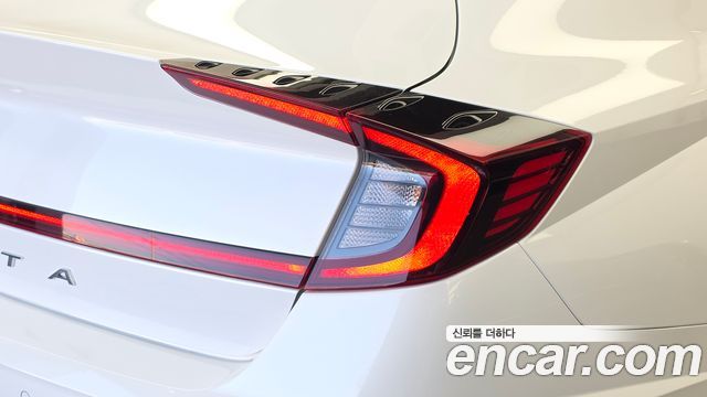 Hyundai Sonata 2020 — photo 9