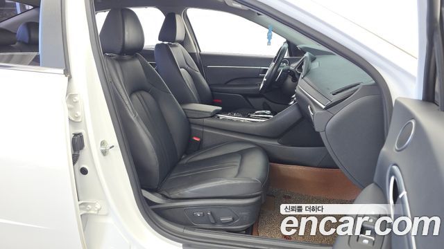Hyundai Sonata 2020 — photo 16