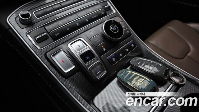 Hyundai Santafe 2021 — photo 12