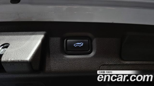 Hyundai Santafe 2021 — photo 33