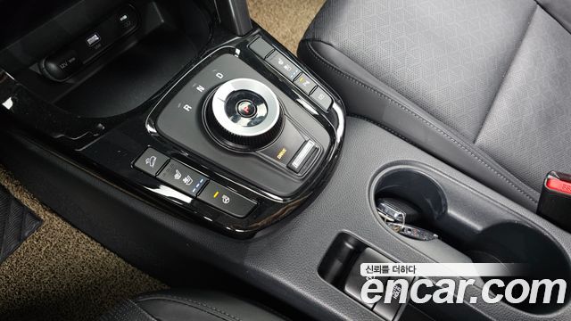 Kia Seltos 2023 — photo 9