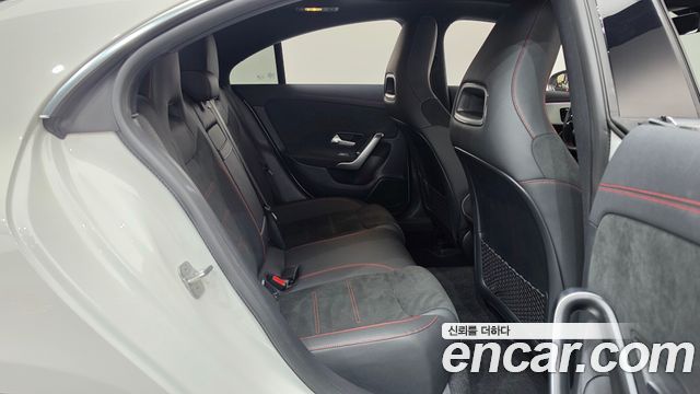 Mercedes-Benz CLA-Class 2026 — photo 12