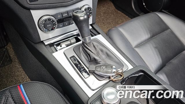 Mercedes-Benz C-Class 2010 — photo 9