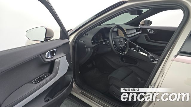 Polestar Polestar 2 2023 — photo 13