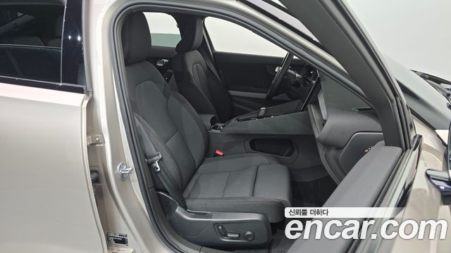 Polestar Polestar 2 2023 — photo 16