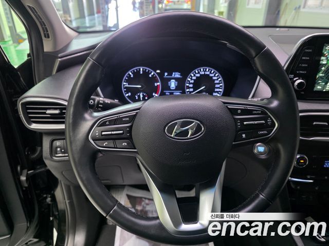Hyundai Santafe 2019 — photo 16