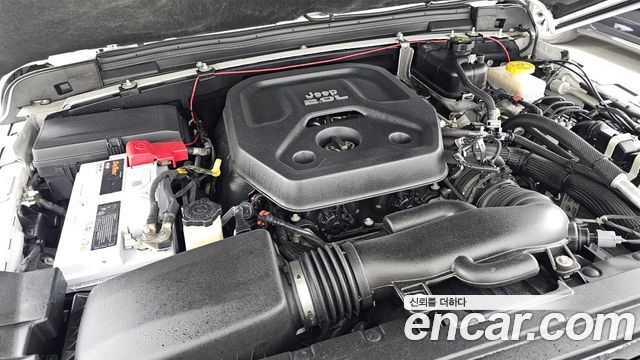 Jeep Wrangler 2020 — photo 6