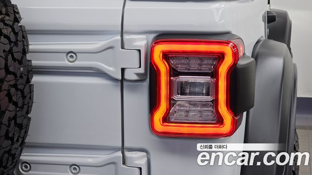 Jeep Wrangler 2020 — photo 9