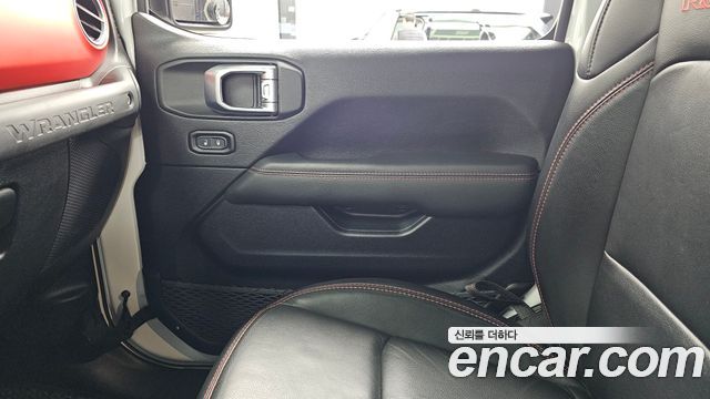 Jeep Wrangler 2020 — photo 15