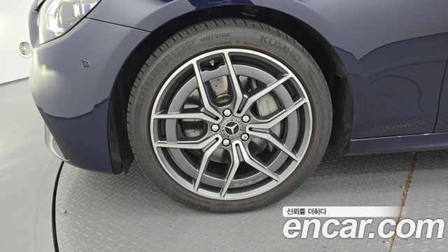 Mercedes-Benz E-Class 2021 — photo 5