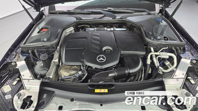 Mercedes-Benz E-Class 2021 — photo 6