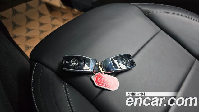 Mercedes-Benz E-Class 2021 — photo 21