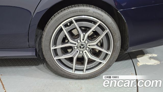 Mercedes-Benz E-Class 2021 — photo 7