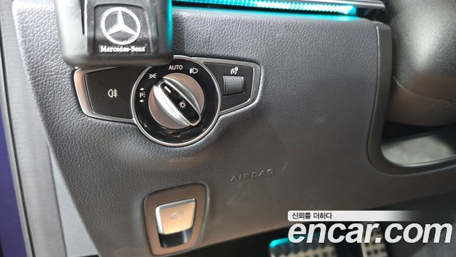 Mercedes-Benz E-Class 2021 — photo 28