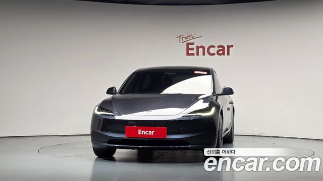Tesla Model 3 2026 — photo 3