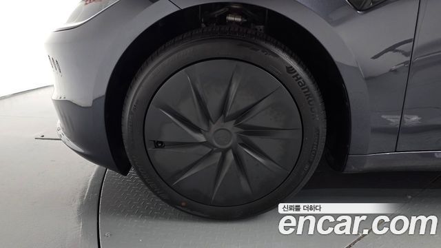 Tesla Model 3 2026 — photo 5
