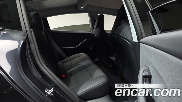 Tesla Model 3 2026 — photo 17