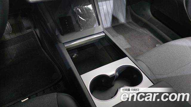 Tesla Model 3 2026 — photo 33