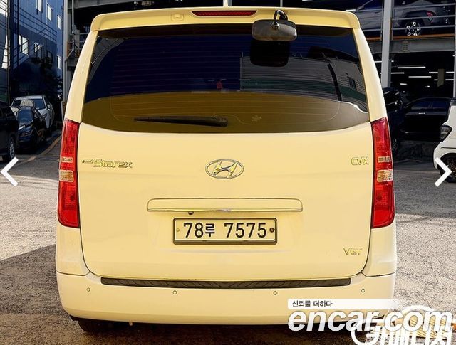 Hyundai Starex 2015 — photo 2