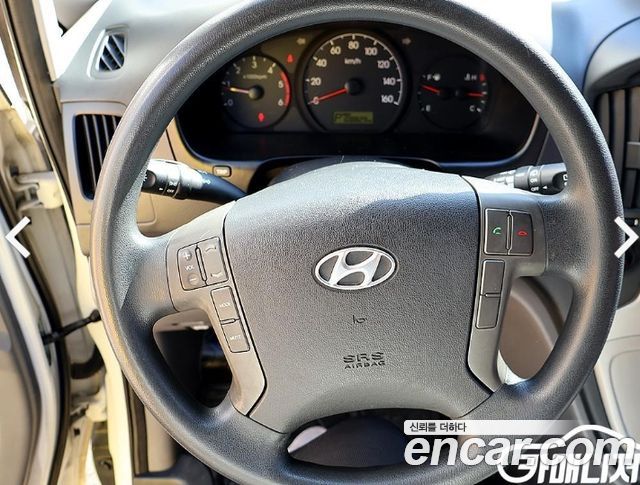 Hyundai Starex 2015 — photo 14