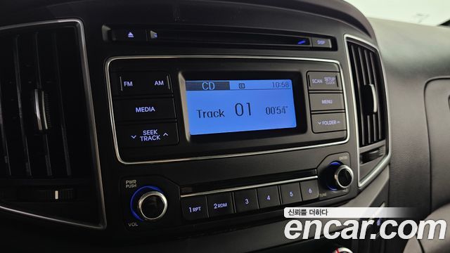 Hyundai Starex 2018 — photo 16