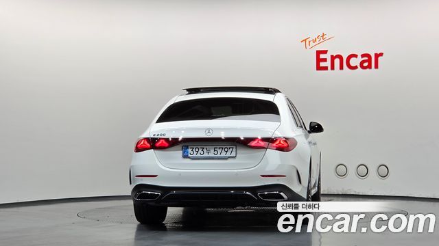 Mercedes-Benz E-Class 2026 — photo 4