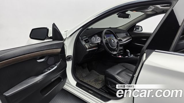 BMW Gran Turismo 2013 — photo 13