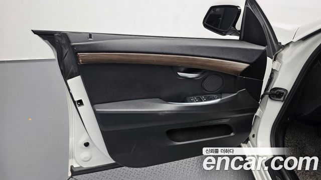 BMW Gran Turismo 2013 — photo 14