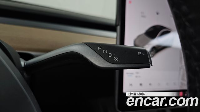Tesla Model Y 2021 — photo 12