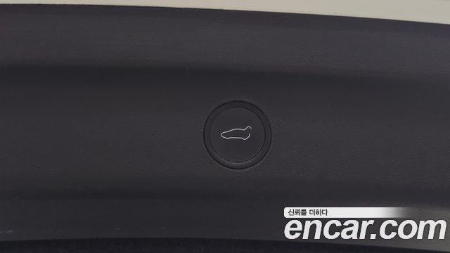 Tesla Model Y 2021 — photo 23