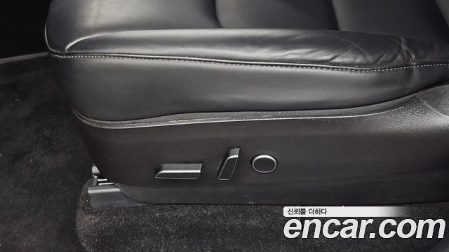 Tesla Model Y 2021 — photo 32